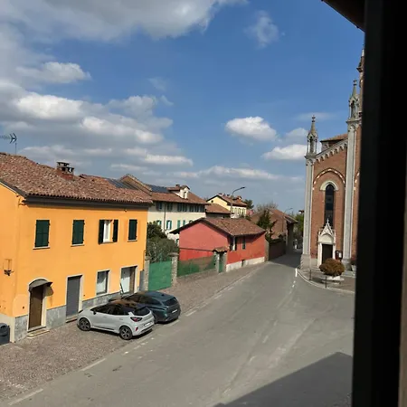 Il Glicine Apartment *